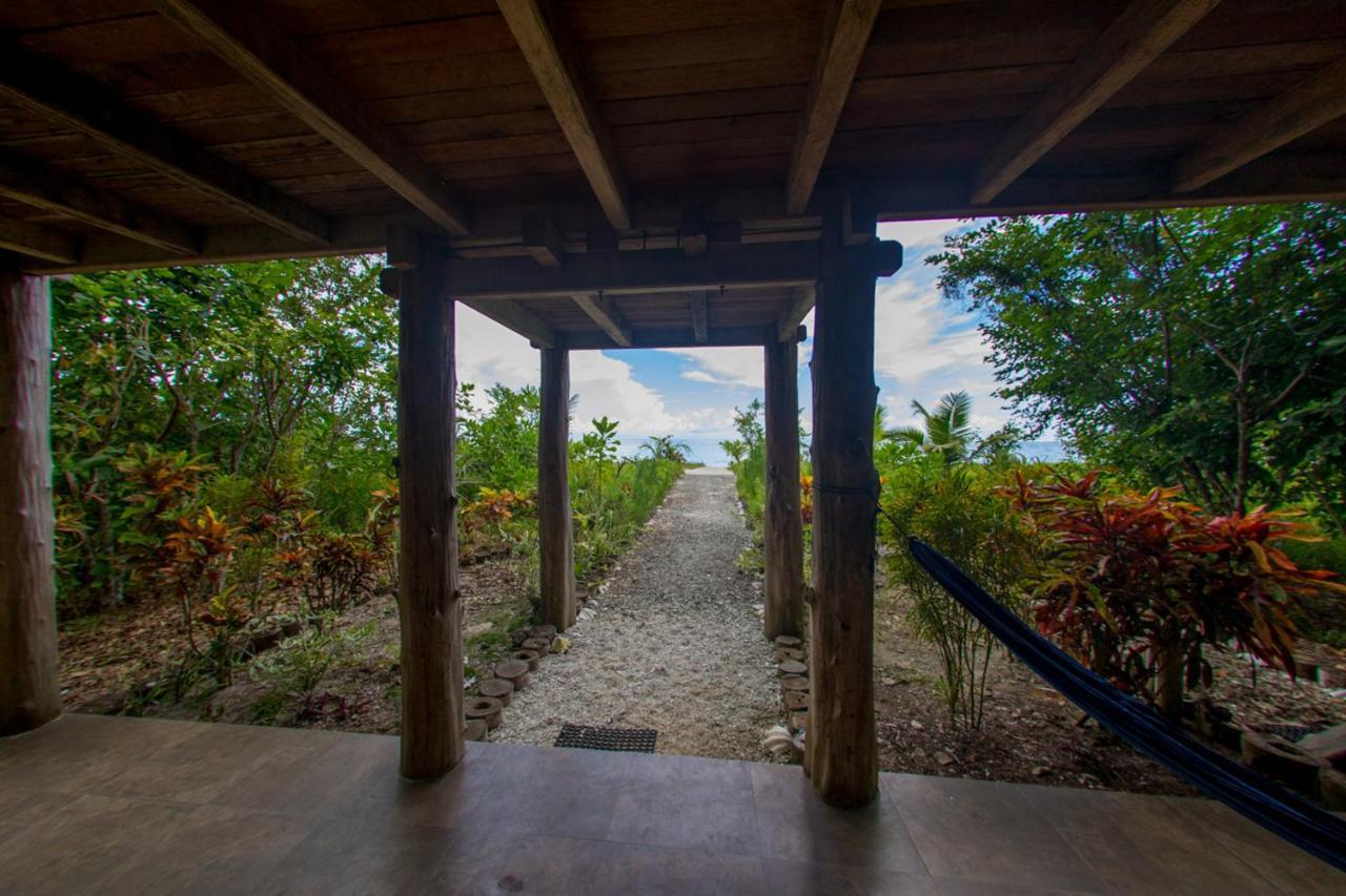 Hidden Bay Resort Mentawais Masokut Exterior foto